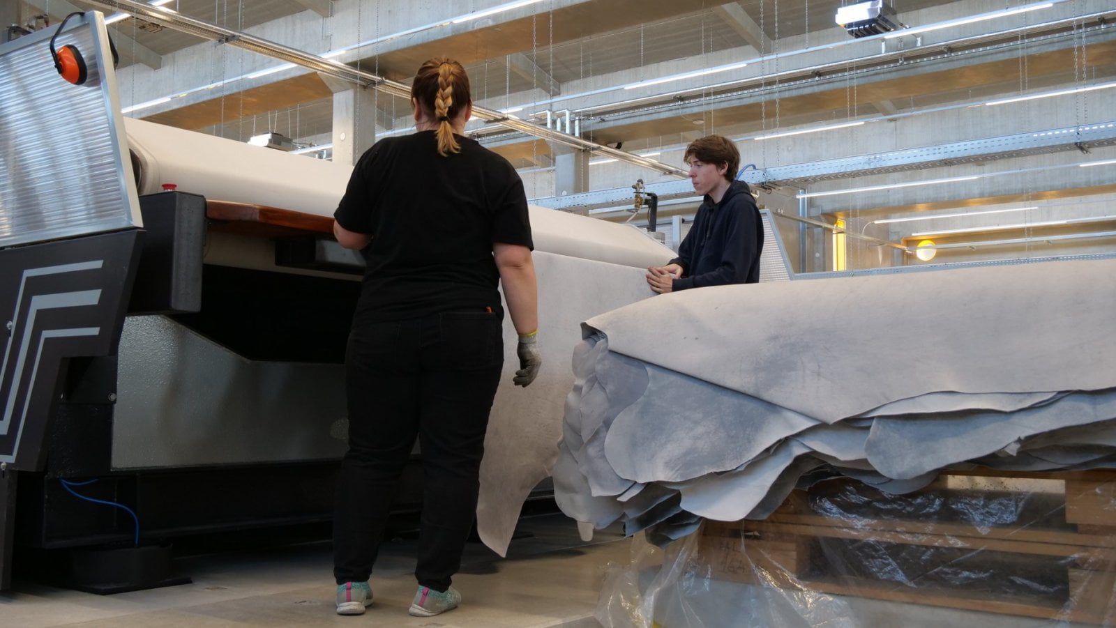 Zpracování kůží v Karo Leather