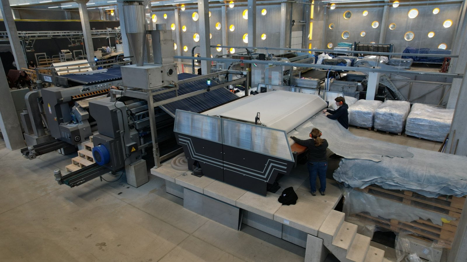 Zpracování kůží v Karo Leather