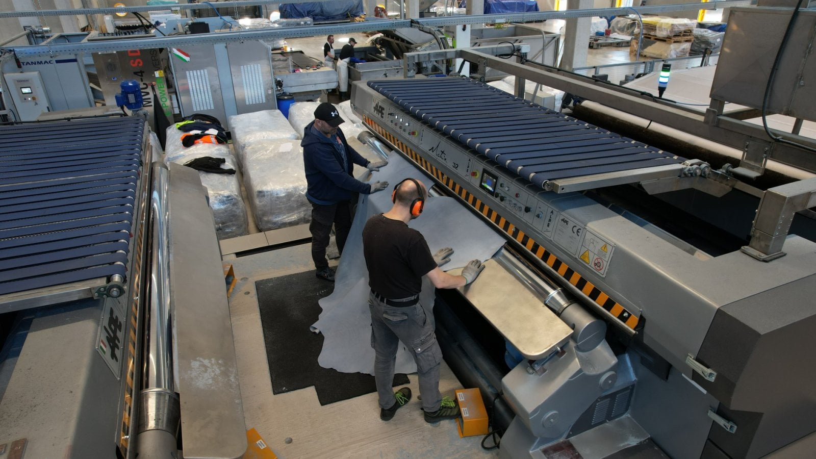 Zpracování kůží v Karo Leather