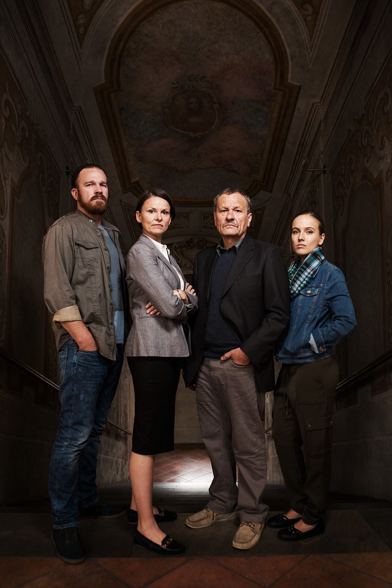 Modré stíny: Třídílná minisérie České televize