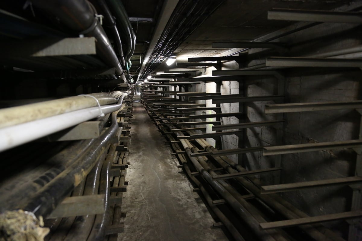 Délka tunelu je necelé dva kilometry.