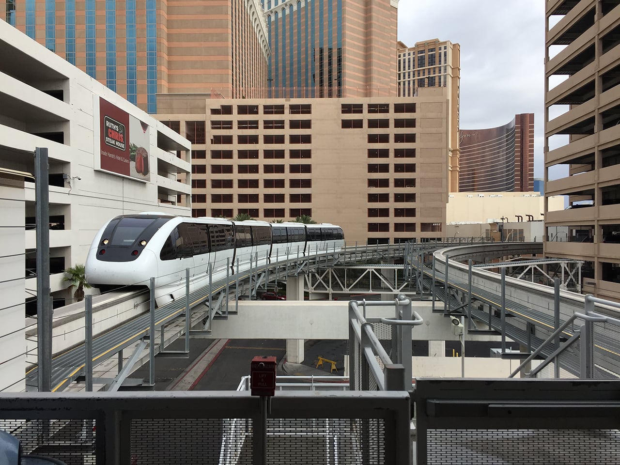Placení pomocí Google Pay a mobilu v Las Vegas Monorail