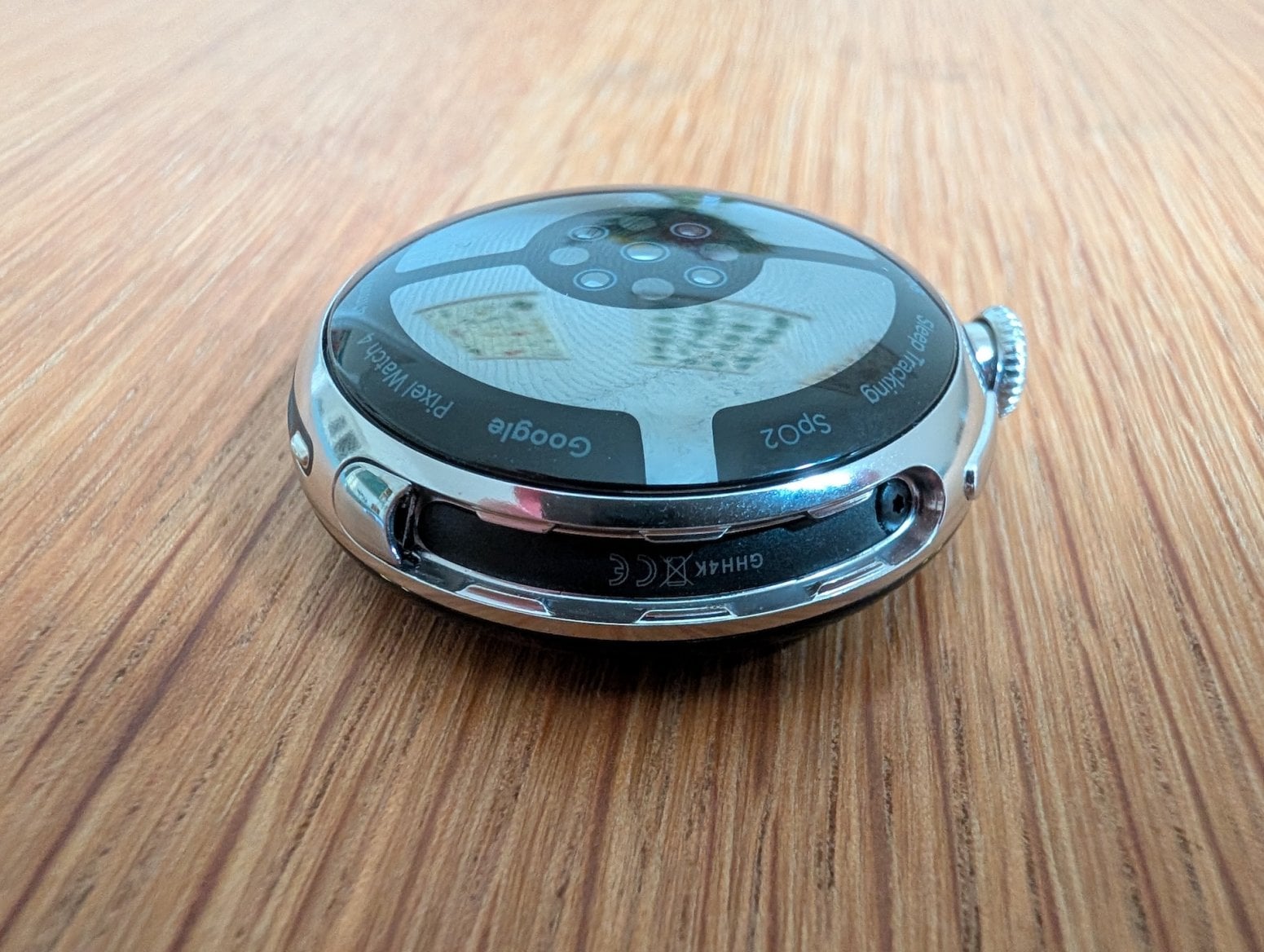 Chytré hodinky Google Pixel Watch 4