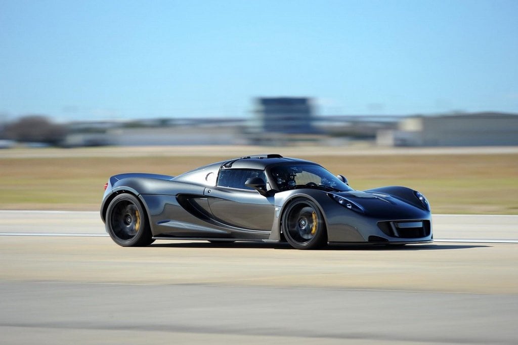 2016-11-hennessey-venom-gt-4.jpg