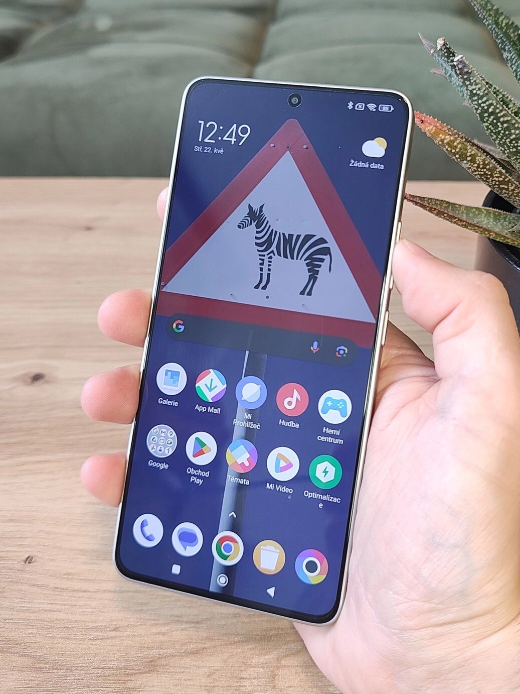 6,67" AMOLED panel plní svoji funkci na jedničku