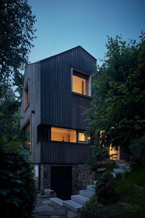 2022-01-Prodesi_Domesi_Na_Vranovske_prehrade_Chata_jako_kajuta_n