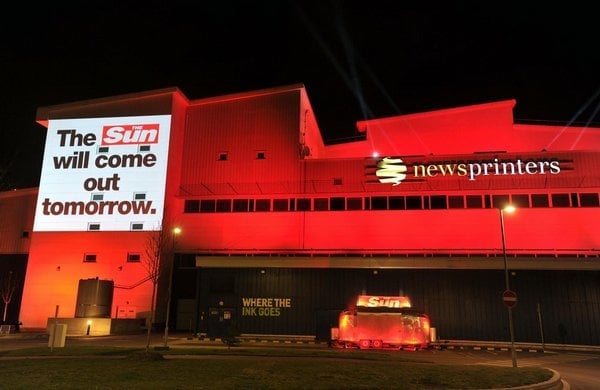 2012-01-murdoch-vydc3a1vc3a1-novc3bd-tc3bddenc3adk-the-sun-on-su