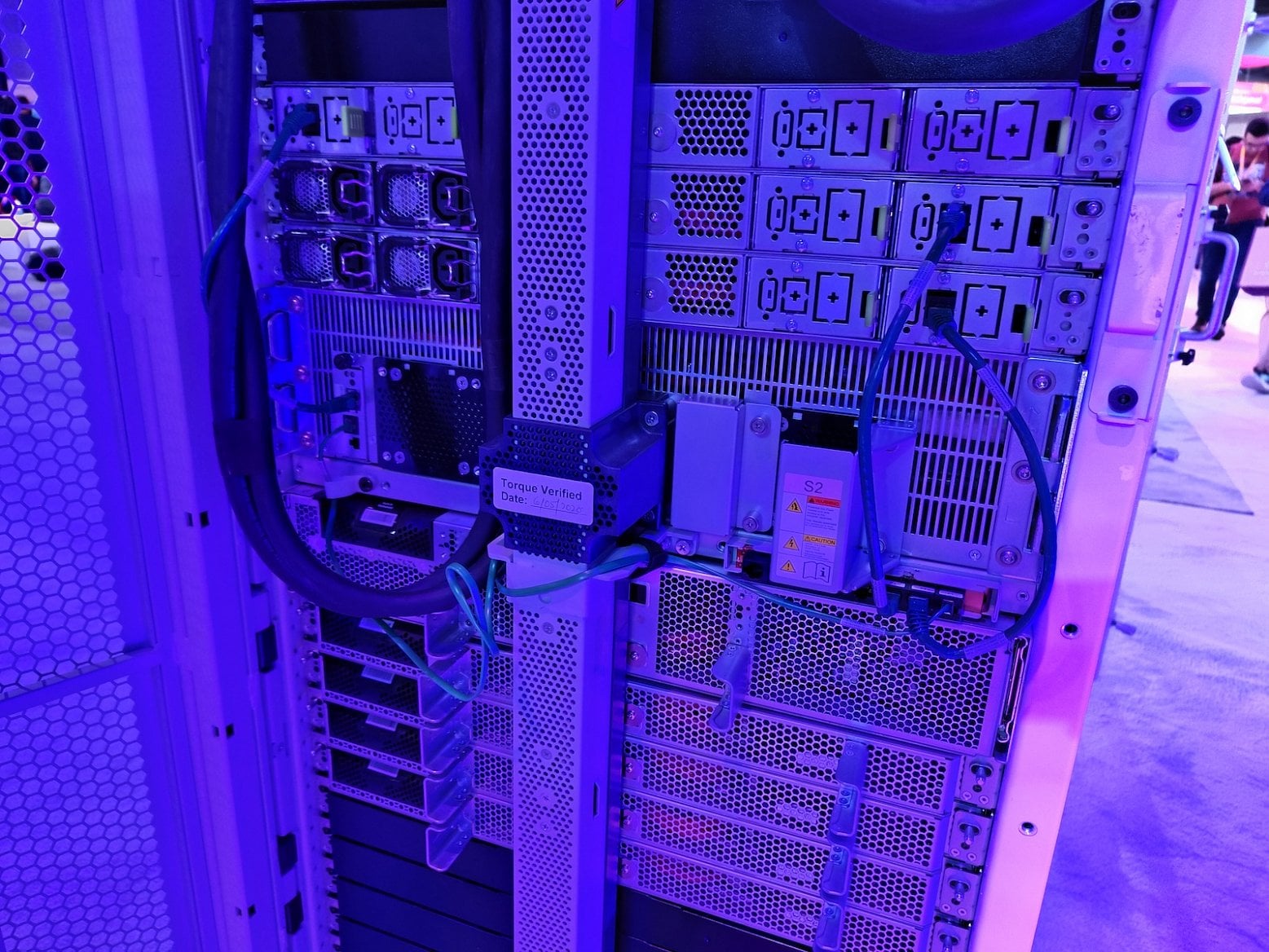 Servery AWS Outposts od Amazon Web Services