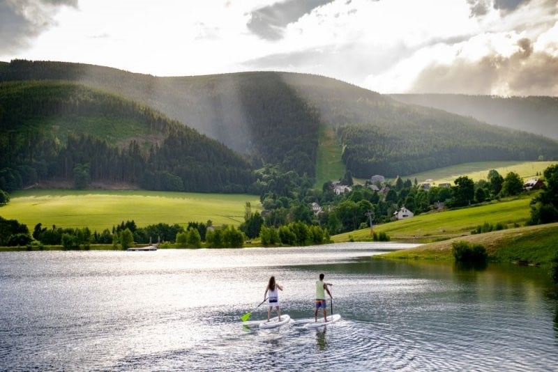 Ve skiareálech to žije i v létě. Přesvědčte se