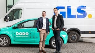 Šéf GLS Petr Pěcha (vlevo) a majitel DODO Group Michal Menšík