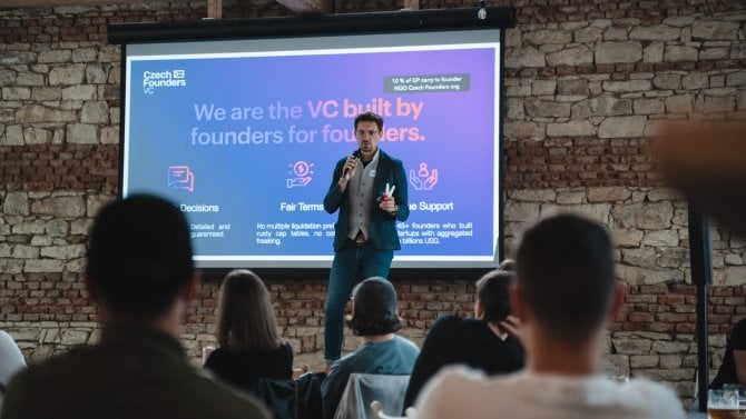 Méně peněz, větší nároky, hodnotí letošní startupový rok v Česku investor Pavlečka