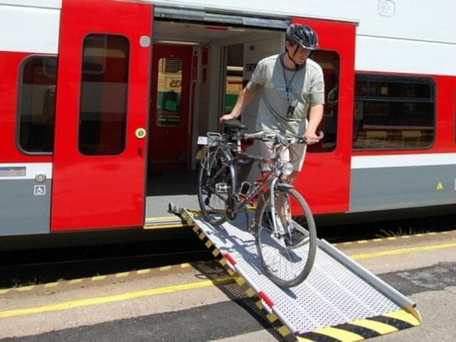 2011-10-elektrickc3a1-jednotka-c599ady-671-ze-c5a1kody-vagonky-4