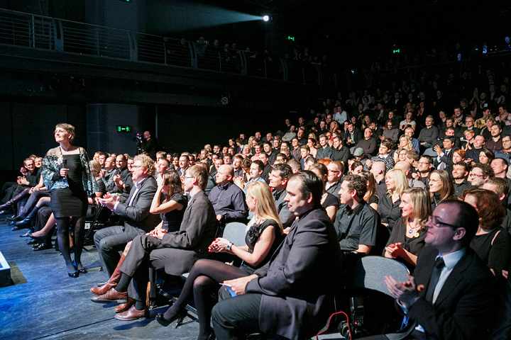 Ada, Módnípeklo.cz