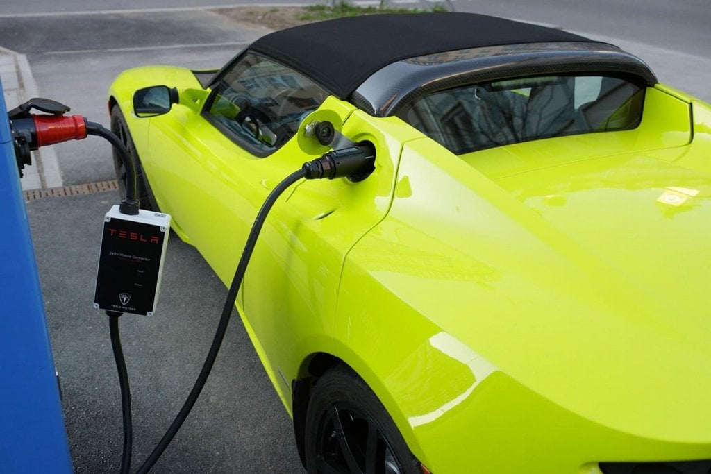 2011-01-znac48dka-tesla-motors-mc3a1-trc5benc3ad-hodnotu-tc3a9mc