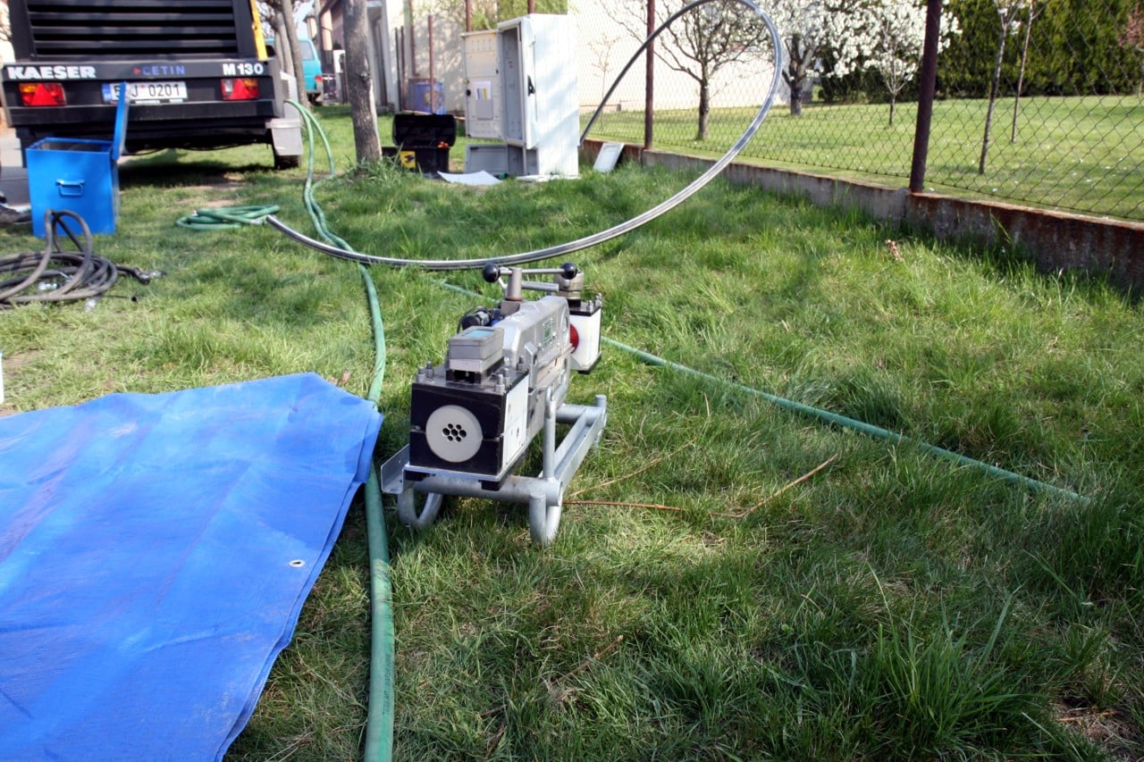 V našem případě se jedná o sestavu tří desetimilimetrových a čtyř sedmimilimetrových trubek.