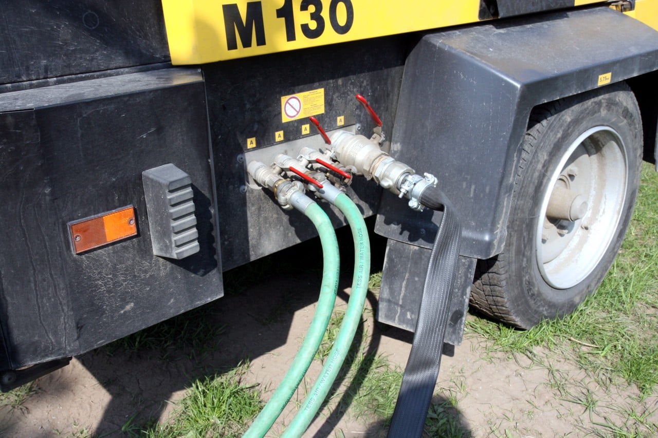 Fotoreportáž: Jak se zafukuje optika do DSLAM