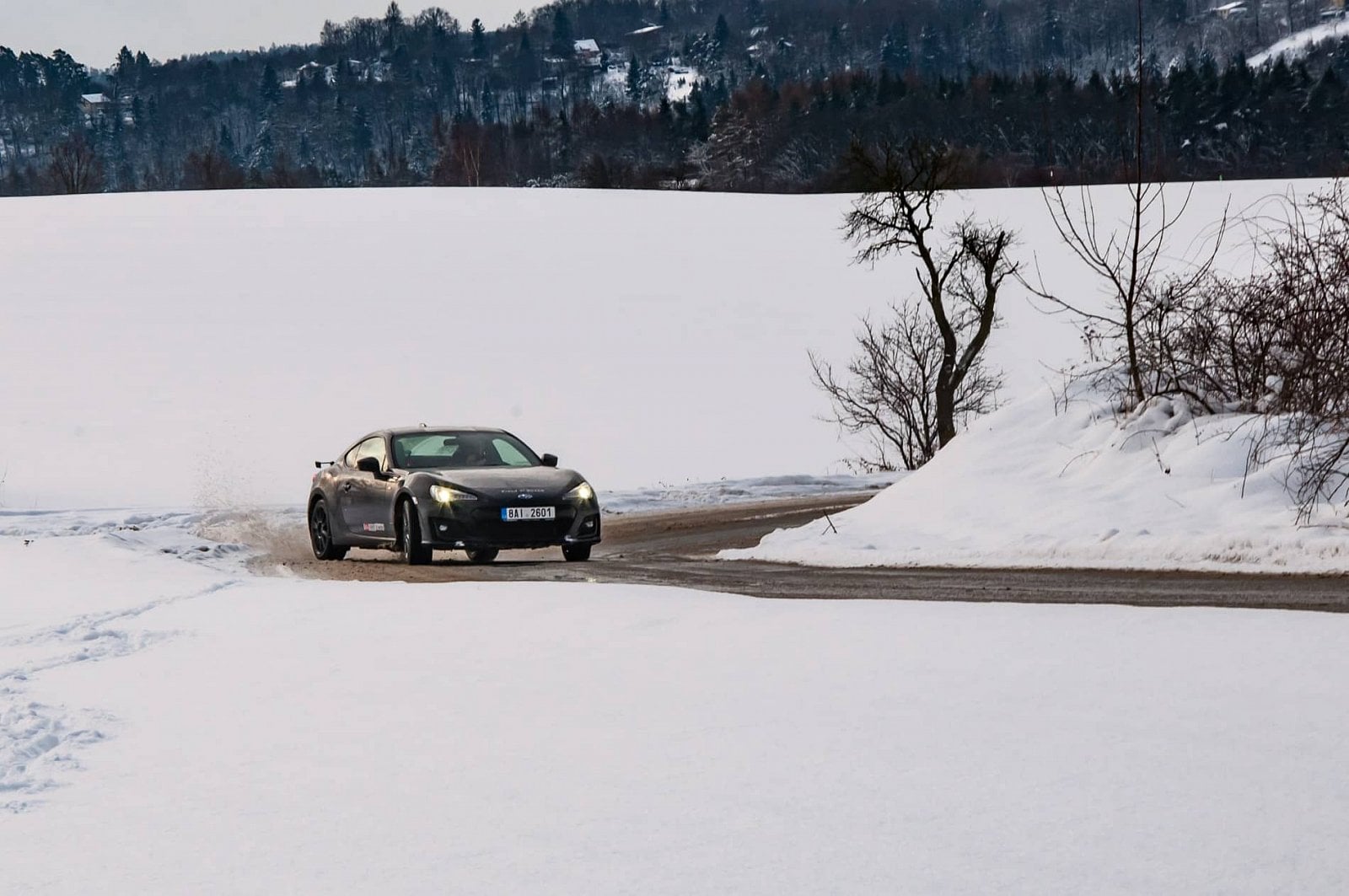 2021-01-subaru-brz-03.jpg