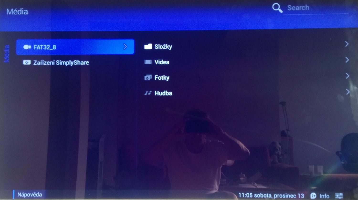 Philips 55PUS9109 - klasický adresářový výpis s možností přehrát multimédia nejen podle jednotlivých druhů, ale i všechna najednou. Stačí jen zvolit položku "Složky".