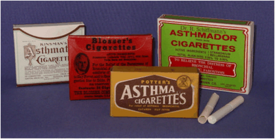 Šílenství kolem zázračných cigaret pro astmatiky vypuklo v 80. letech 19. století. V cigaretách byla nejčastěji balena látka zvaná atropin, která má halucinogenní účinky. Cigarety pro astmatiky obsahovaly výtažky z rulíku zlomocného, durmanu obecného, mandragory i konopí.