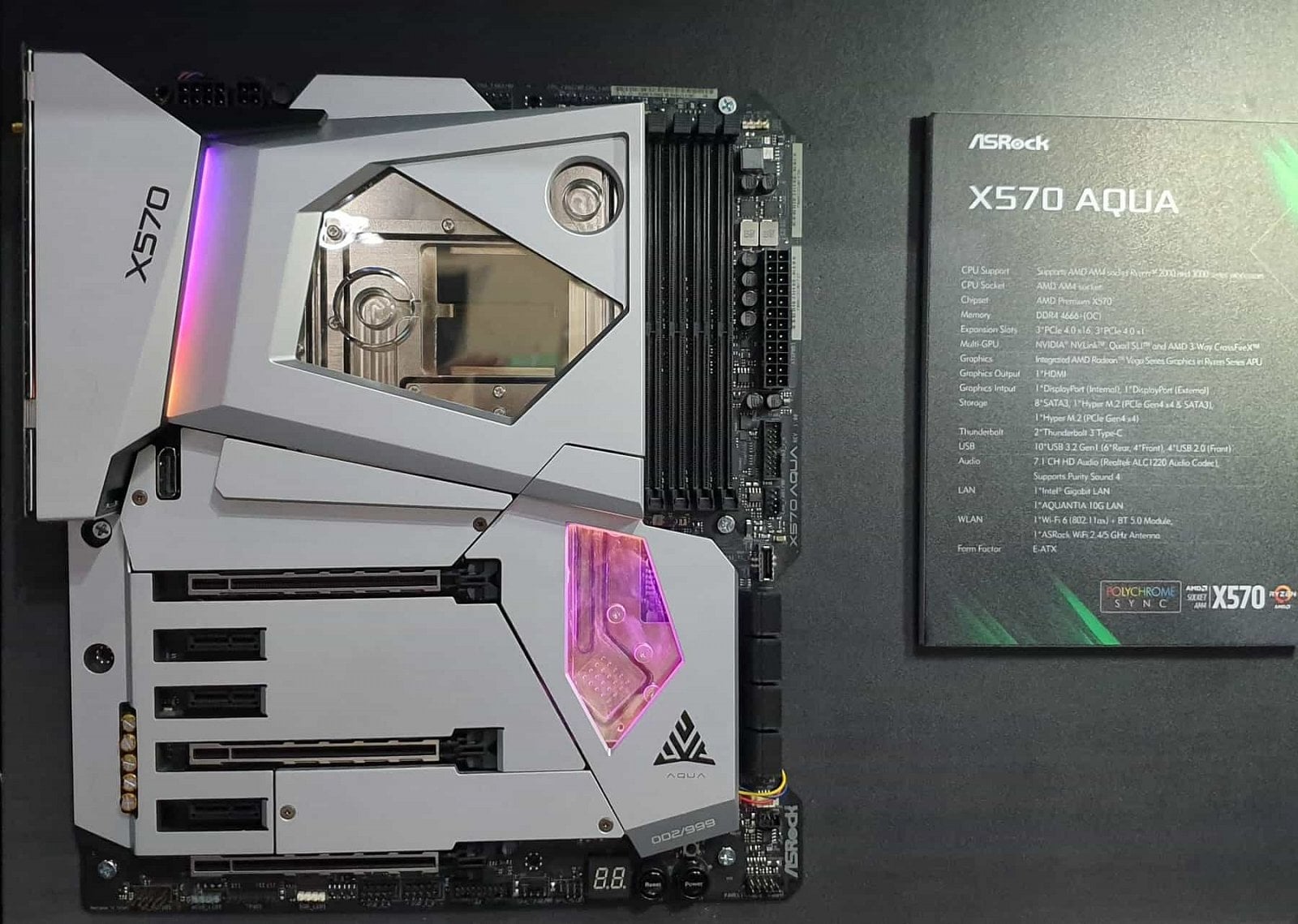 ASRock X570 Aqua (Zdroj: WCCFtech)