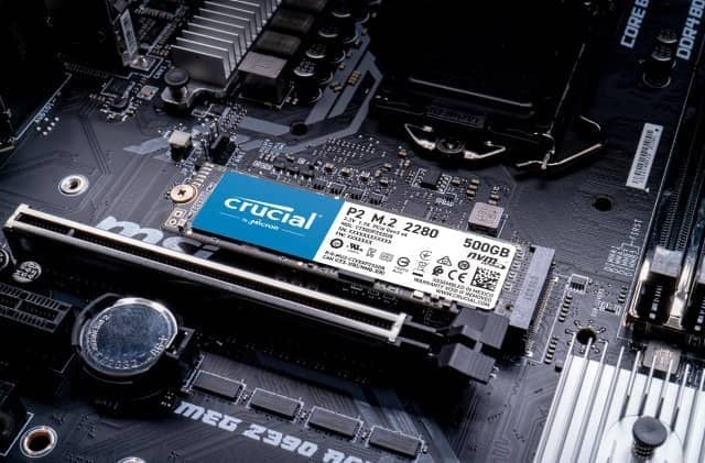 NVMe SSD Crucial P2 06