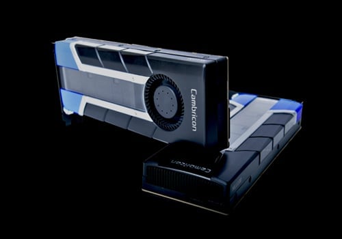 Camrbicon ML100 v provedení karty PCI Express ×16, aktivní chladič