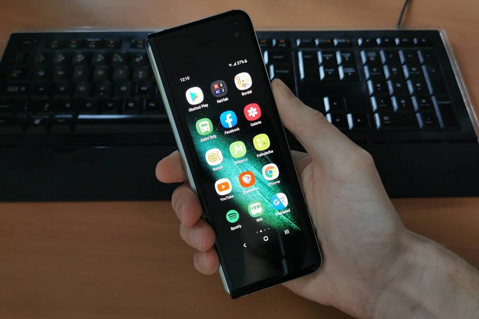 Samsung Galaxy Fold recenze1