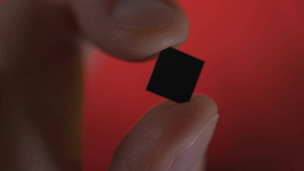 Vzorek procesoru Zhaoxin, možná KX-7000 na videu CentaurTech