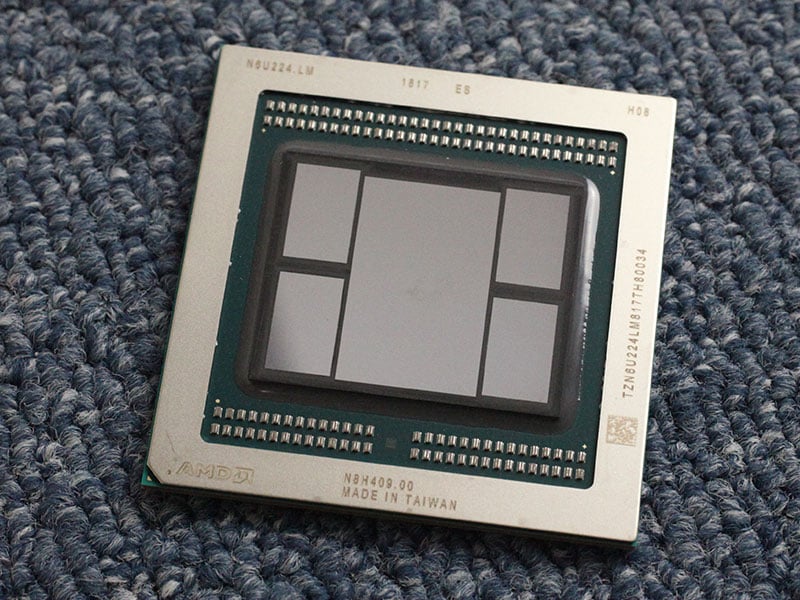 GPU Vega 20 se čtyřmi čipy HBM2 po obvodu (Zdroj: techPowerUp)