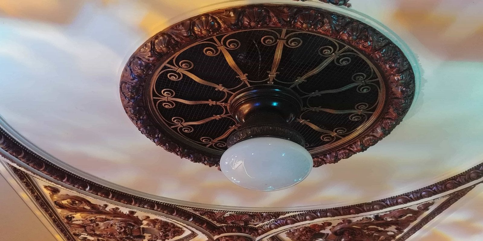 Lucerna je sympatické prostředí s vlastní osobností