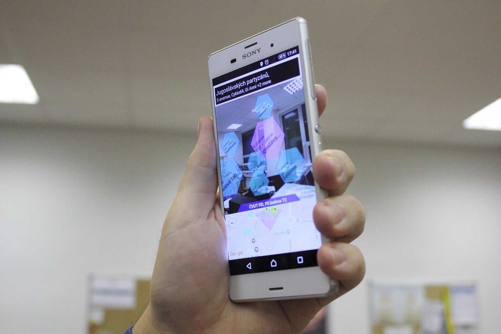 Jak se zkoumají 5G sítě v 5GMobile Research Lab na pražské ČVUT