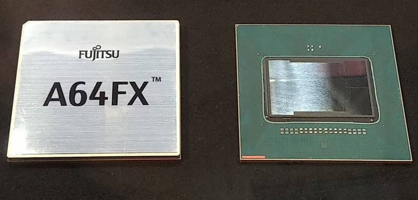 Fujitsu A64FX. Po okrajích jsou vidět paměti HBM2 (Zdroj: <a href="https://insidehpc.com/2019/11/cray-and-fujitsu-to-bring-game-changing-arm-a64fx-processor-to-global-hpc-market/">insideHPC</a>)