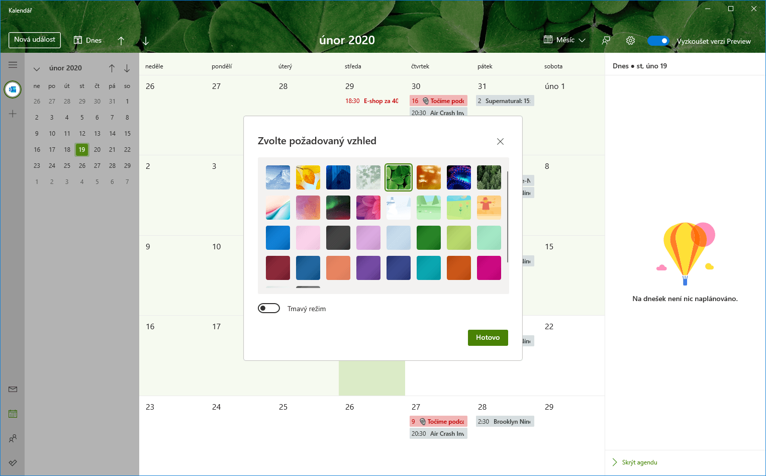 Podporováno je přes 30 motivů vzhledu