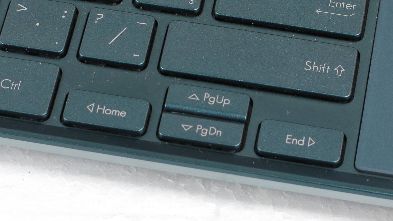 Asus ZenBook Pro Duo recenze8