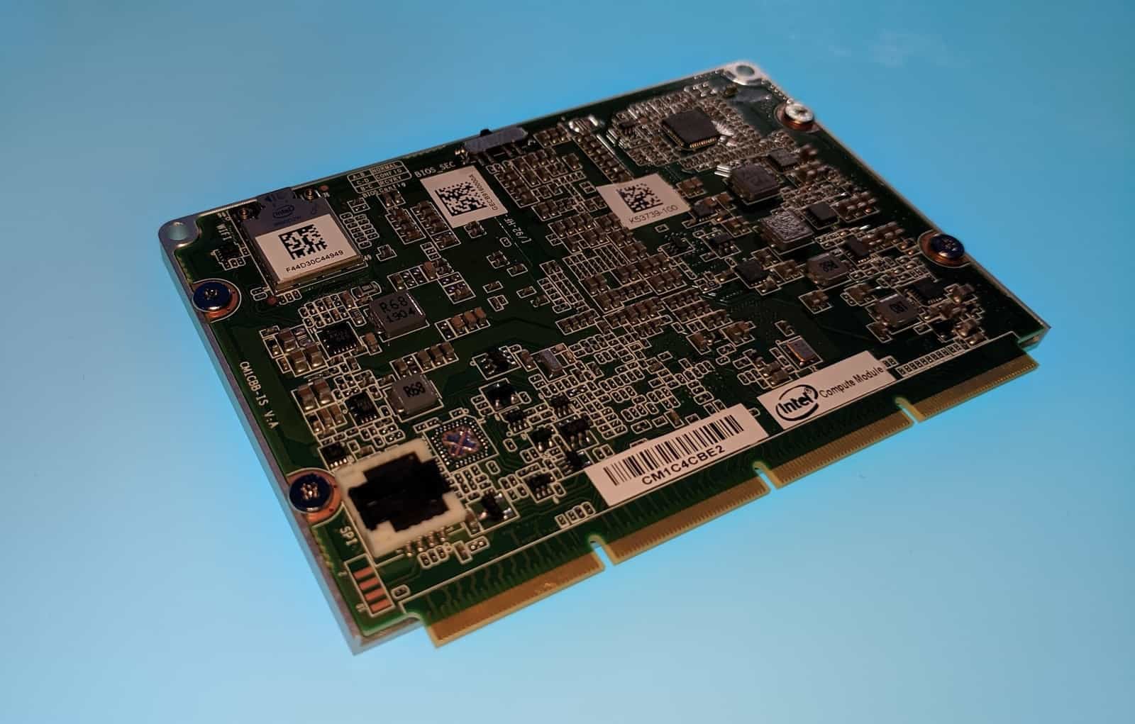 Intel NUC Compute Element (Zdroj: CNX-Software)