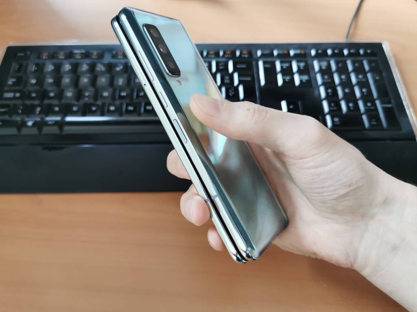 Samsung Galaxy Fold recenze2