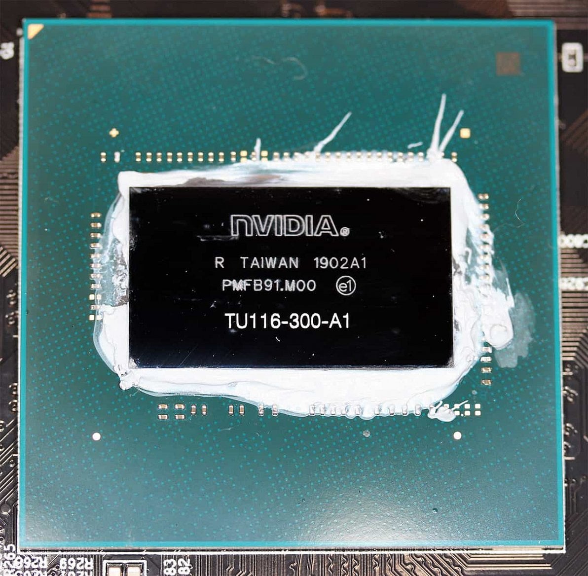 GPU TU116 v GeForce GTX 1660 (Zdroj: Tom's Hardware)