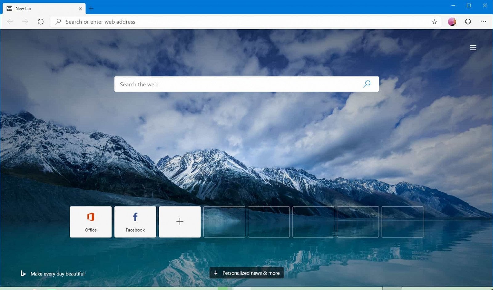 Edge se chlubí pěkně zpracovanou a přizpůsobitelnou stránkou v novém panelu