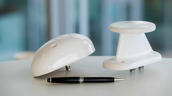 Tyhle antény se montují na letadlo