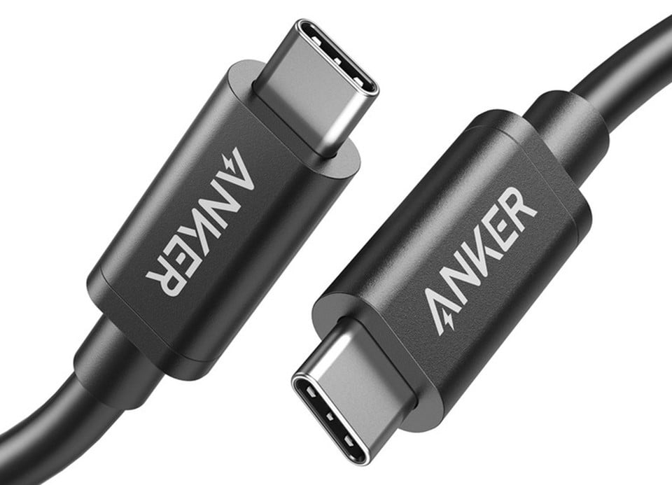 USB-C je nejnovější verze portu a konektoru USB, která nahrazuje verze Micro a alespoň v některých případech by asi mohla nahradit i velké porty A. Má podstatně více vodičů, které lze využít i k přenosu obrazu, zvuku, Thunderboltu 3 a další konektivitu a také ho lze zasunout oběma stranami pro větší pohodlí. Pouze tento port bude podporovat rychlost 20 Gb/s, porty USB 3.1 typu A nemají dost kontaktů