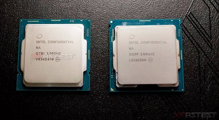 Procesor Comet Lake s deseti jádry, ES vzorek. Vpravo je vzorek Core i9-9900KS Coffee Lake Refresh (Zdroj: XFatest Hong Kong)
