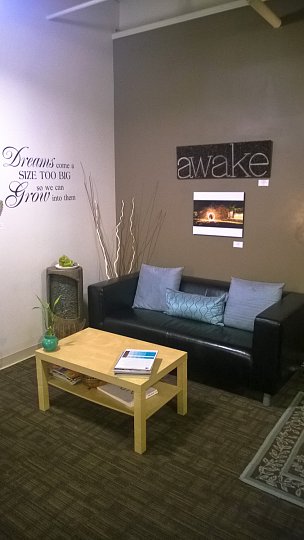 V co-workingovém prostoru Hera Hub je znát, že si ho pro sebe navrhují a opečovávají ženy.