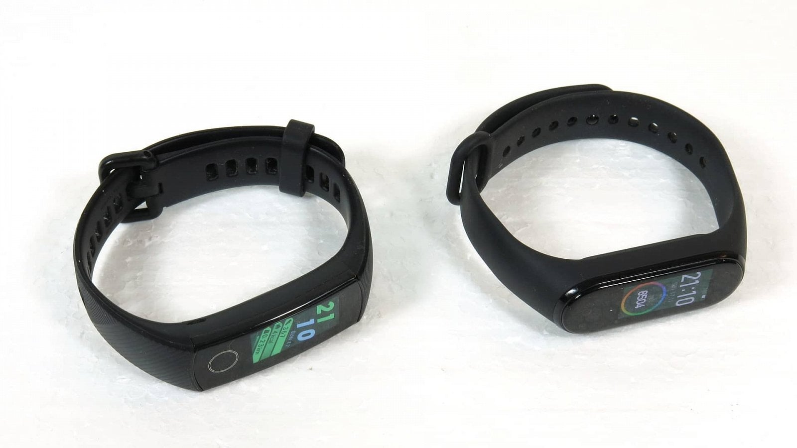 Honor Band 5 vs Xiaomi Mi Band 4 produkt7