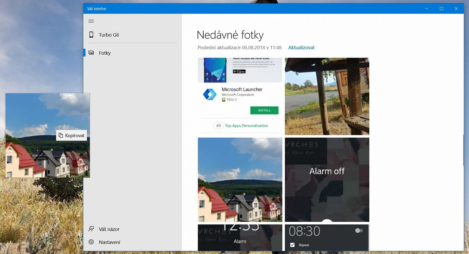 Fotky můžete přetahovat rovnou třeba na plochu. V aplikaci se jich ale zpřístupní jen pár