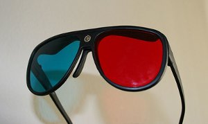 3D televize - brýle s barevnými filtry