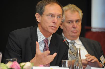 Zlatá Koruna - Finanční forum